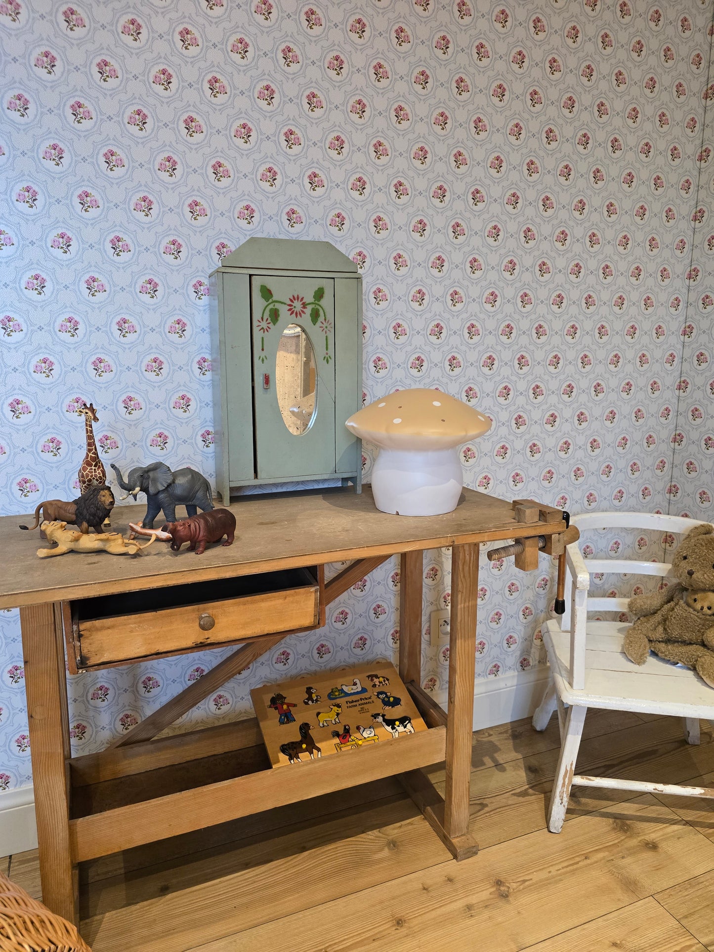 Klein brocante kastje