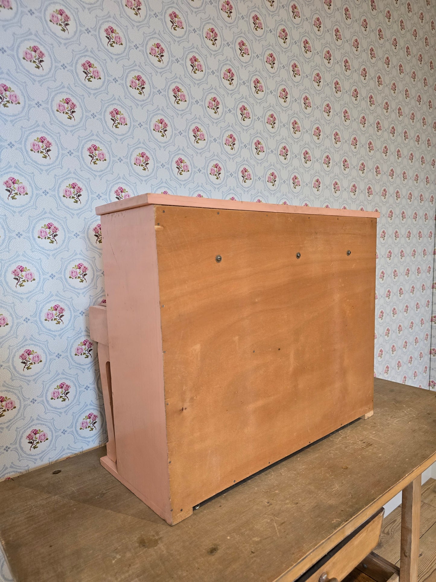 Kleine brocante kinderpiano, oudroze