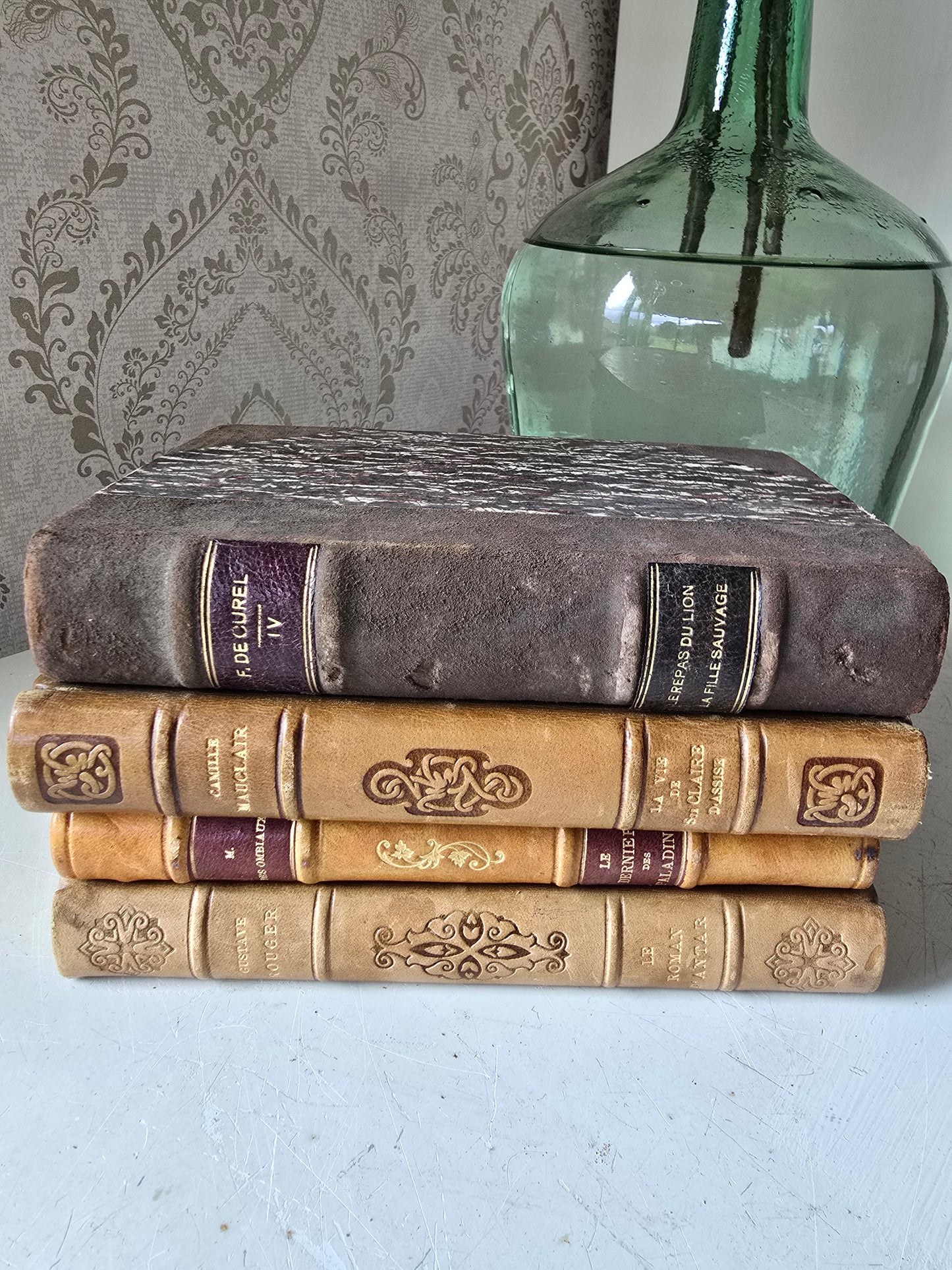 Set antieke Franse boeken, bruin