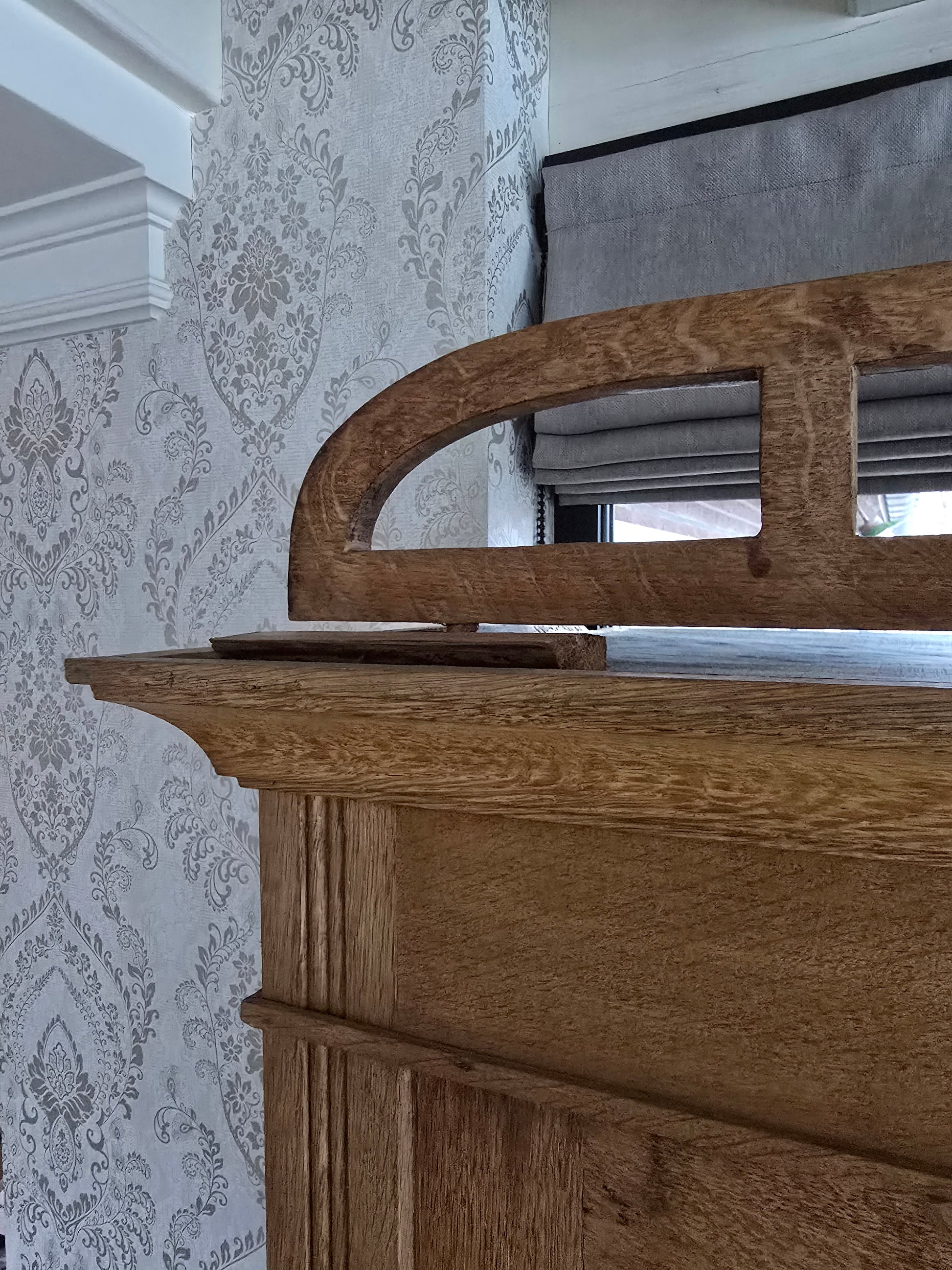 oude-brocante-kast-detail-kopstuk