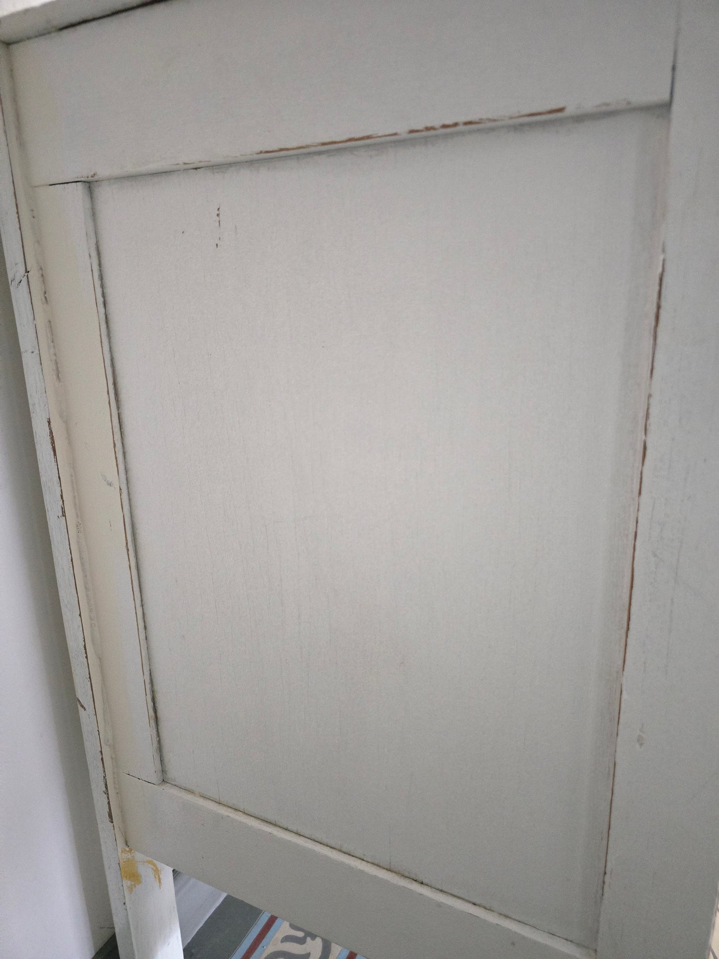 Brocante bank, wit met hoge rugleuning