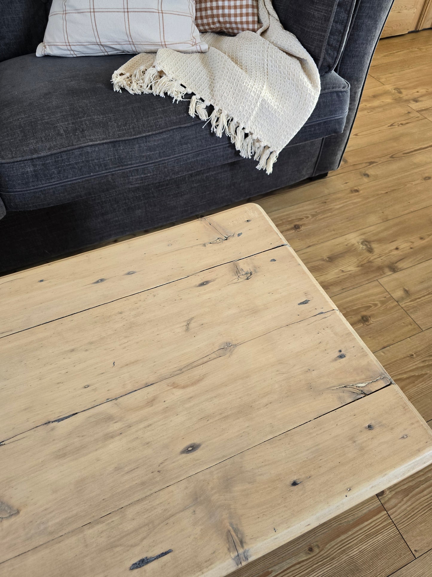 Houten salontafel, landelijke brocante stijl