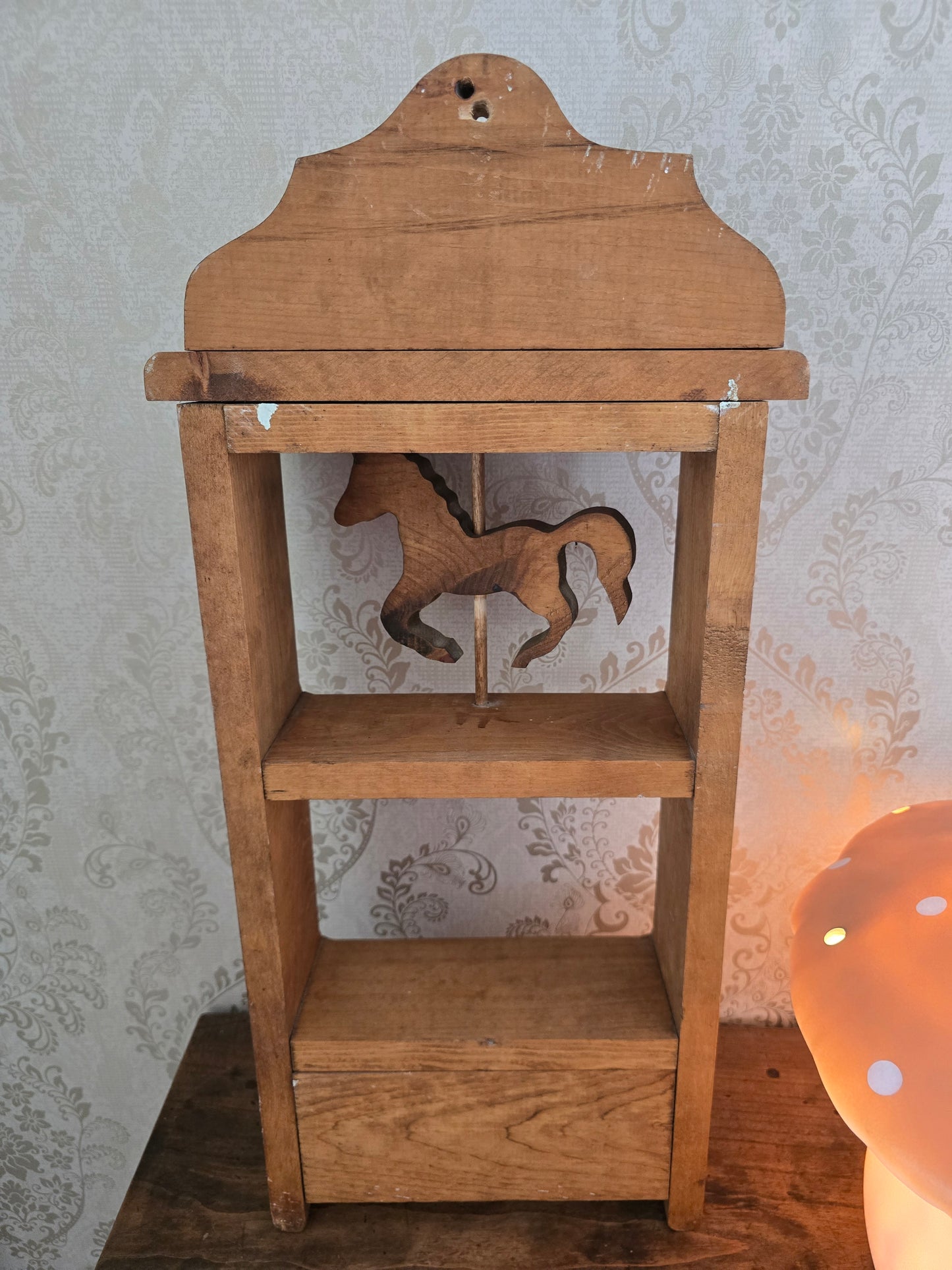 Kapstok, hout met paardje