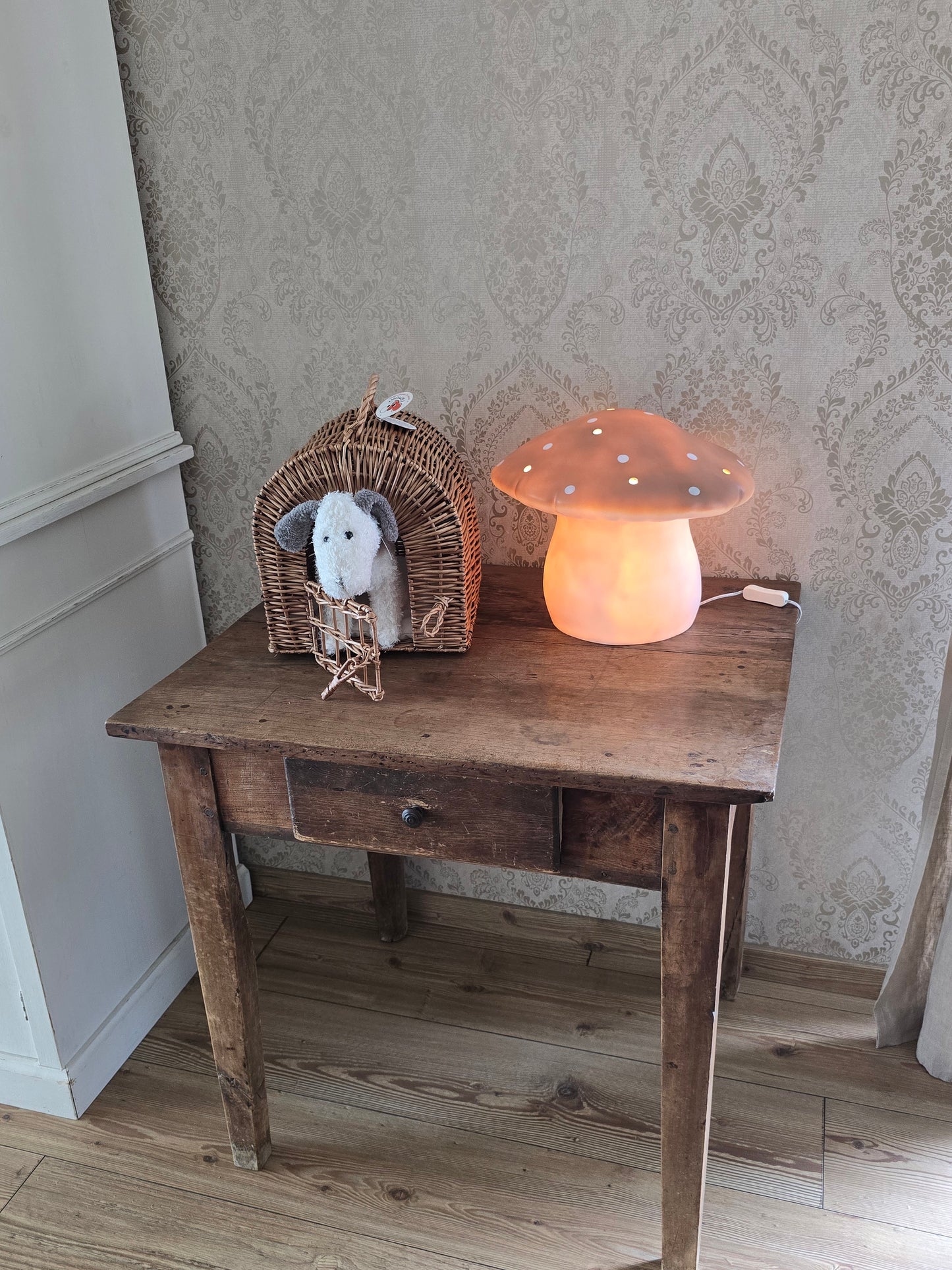 Brocante tafel, met lade