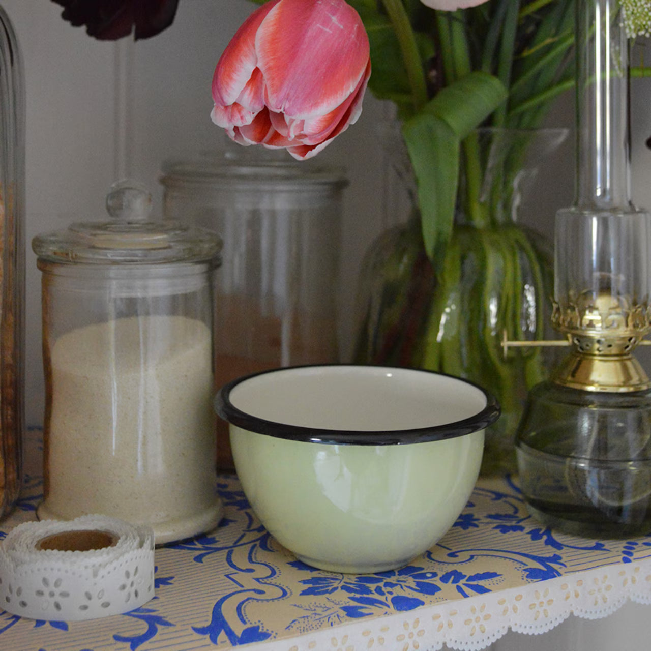 Groen emaille kommetje van Strömshaga in twee verschillende maten, vintage stijl en duurzaam