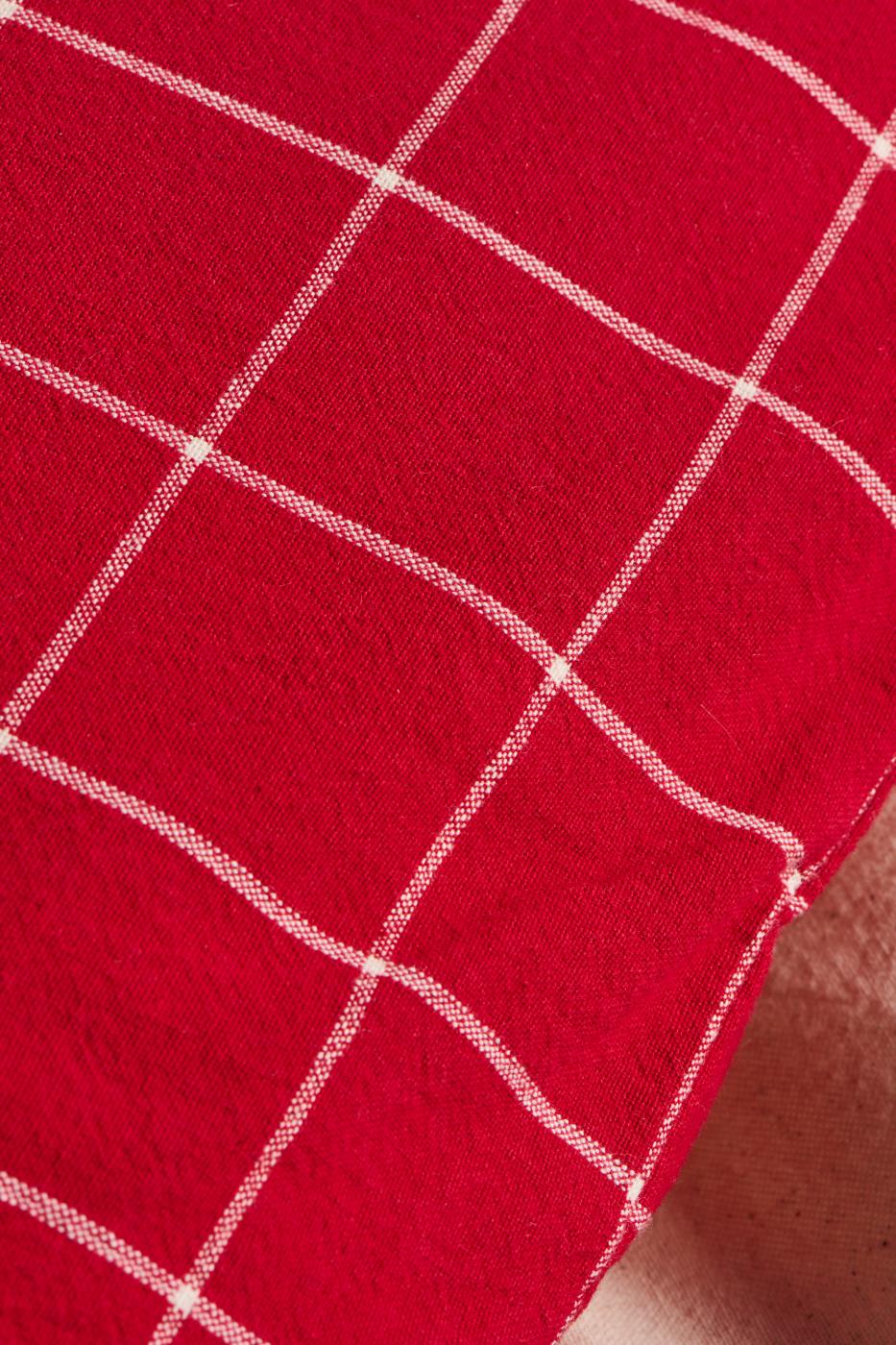 Kussenhoes Silja, rood met grote  ruiten